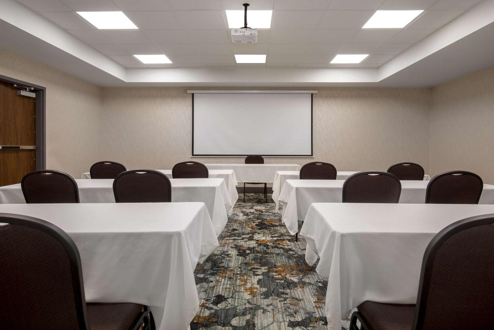 Hampton Inn By Hilton Brampton - Toronto Extérieur photo