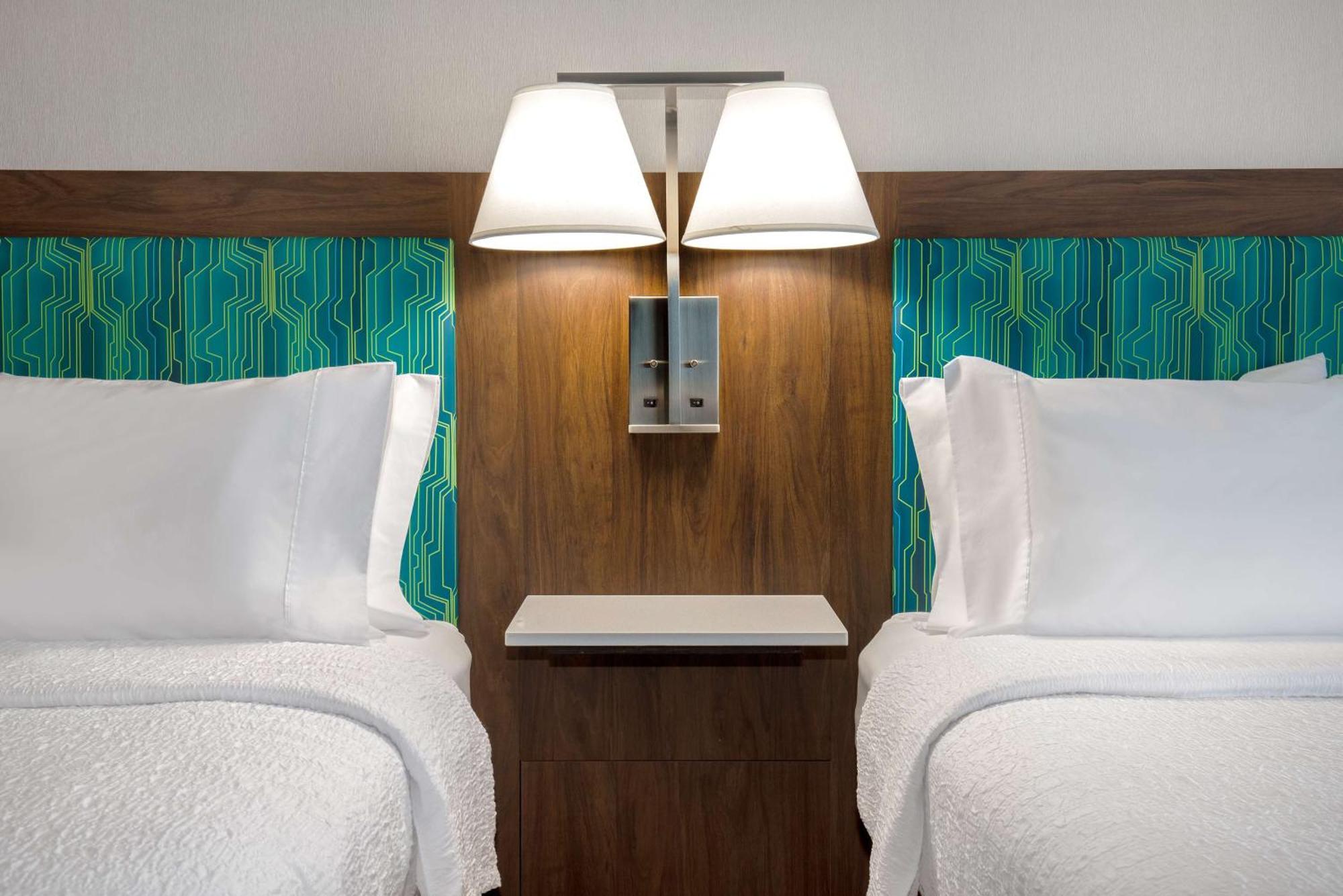 Hampton Inn By Hilton Brampton - Toronto Extérieur photo
