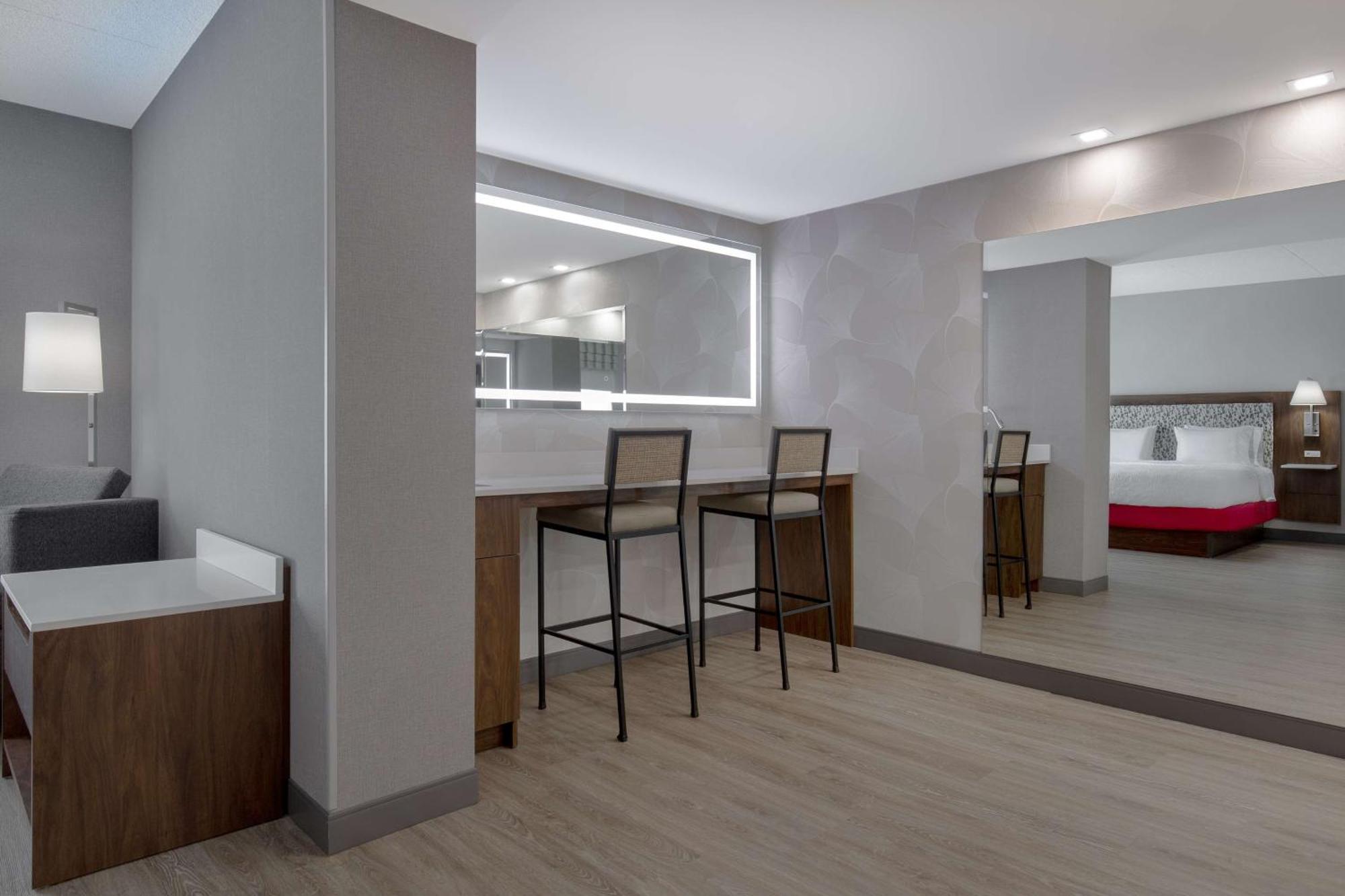 Hampton Inn By Hilton Brampton - Toronto Extérieur photo