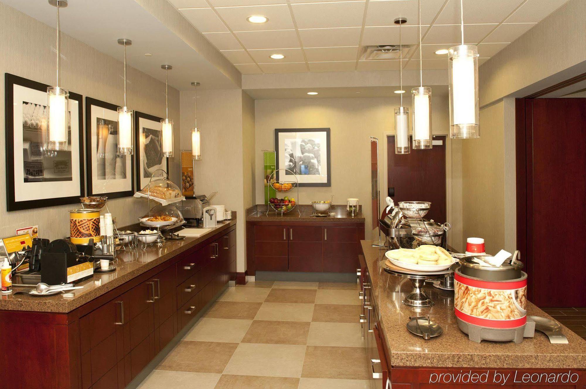 Hampton Inn By Hilton Brampton - Toronto Extérieur photo